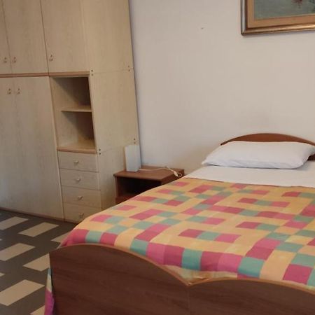 Apartament La Casa Di Periferia Bari Zewnętrze zdjęcie