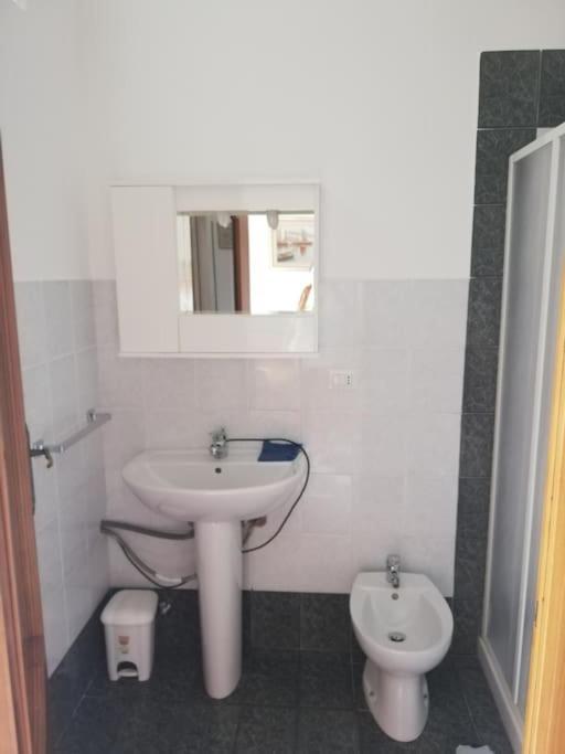 Apartament La Casa Di Periferia Bari Zewnętrze zdjęcie