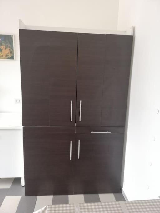 Apartament La Casa Di Periferia Bari Zewnętrze zdjęcie